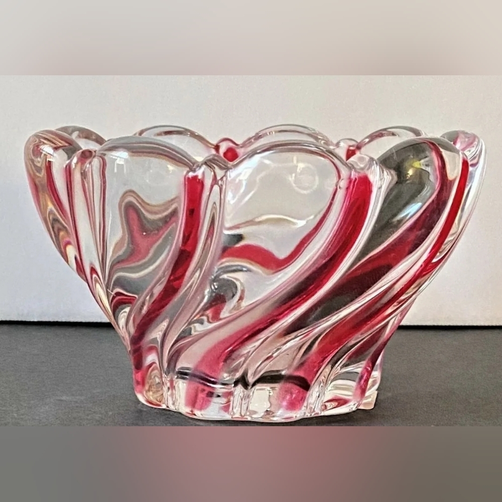 NEW Candle Holder ,Home Beautiful Candy Cane Swirl Pattern